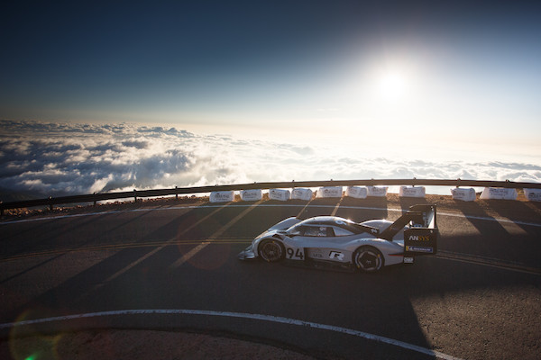 I.D R Pikes Peak bije rekord trasy